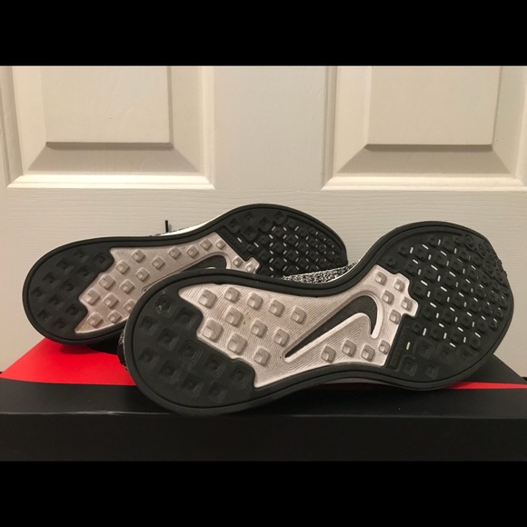 NIKE FLYKNIT TRAINERS “OREO” - Picture 5 of 6